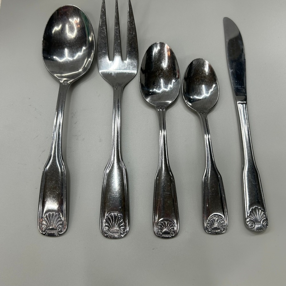 Stanley Roberts Rogers Forks Spoons Antique Shell Stainless Steel Flatware Set 5